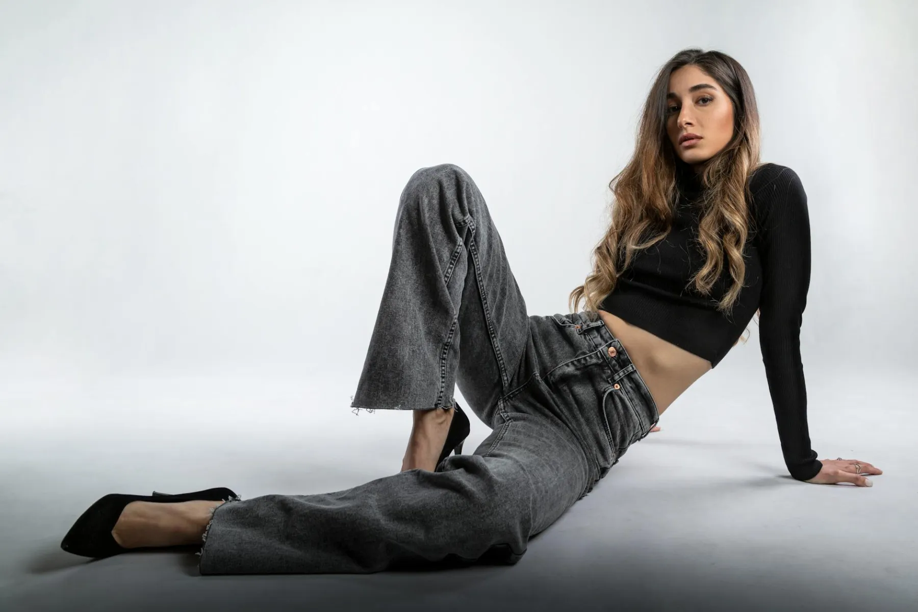 Portfolio modelki z sesji testowej w studio fotograficznym