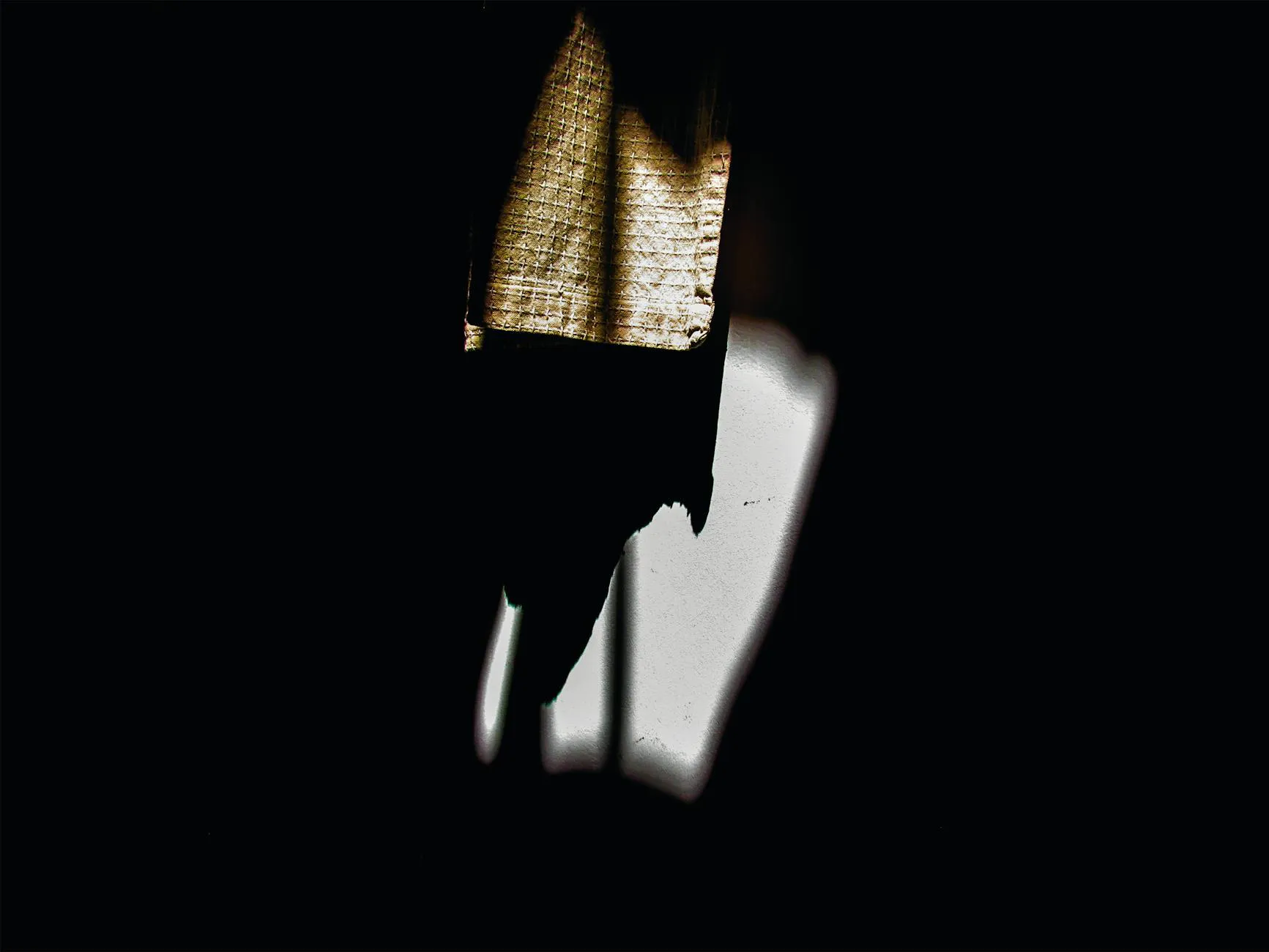 Światło i cień w fotografii — chiaroscuro, kierunki, jak czytać